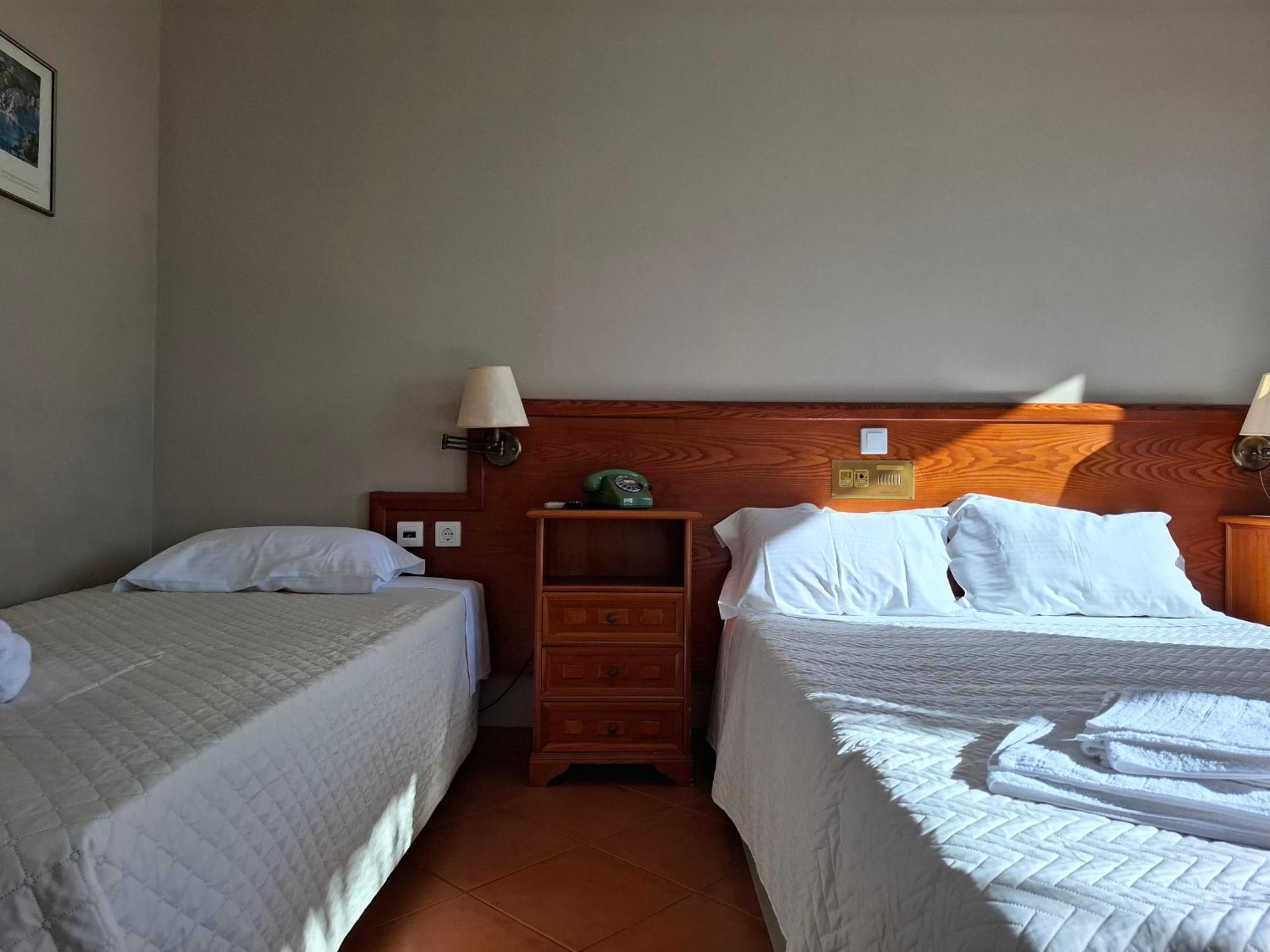 Sunrise Inn Pesádha Habitación foto